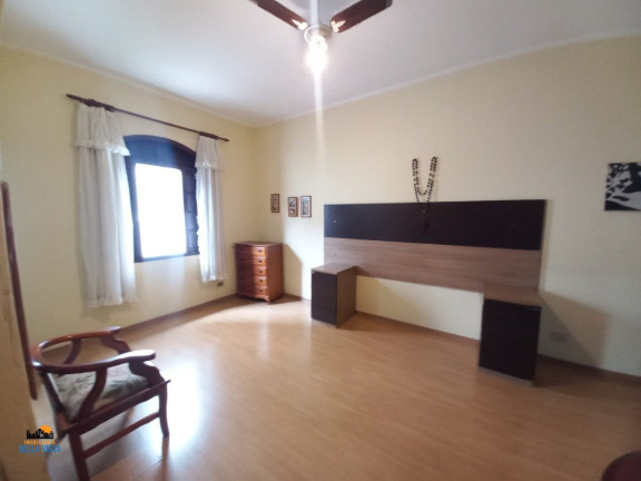Imagem Casa com 4 Quartos para Alugar, em Centro - São Vicente Imagem Casa com 4 Quartos para Alugar, em Centro - São Vicente