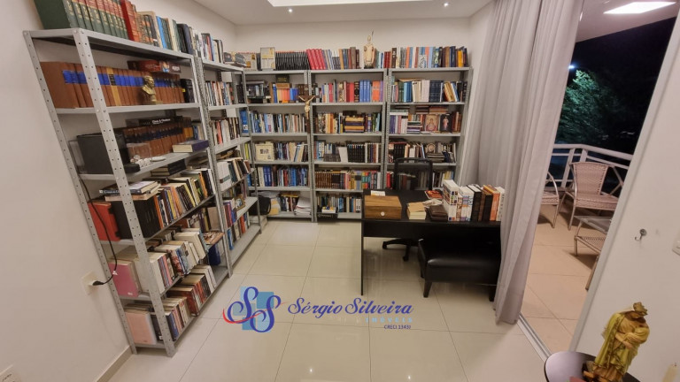 Imagem Casa com 5 Quartos à Venda, 396 m² em Coaçu - Eusébio