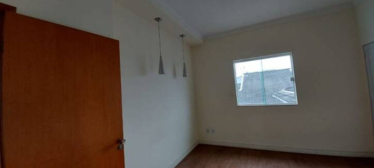 Imagem Casa com 3 Quartos à Venda, 469 m² em Piracangaguá - Taubaté