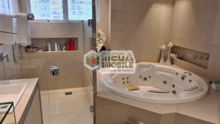 Imagem Apartamento com 4 Quartos à Venda, 260 m² em Centro - Florianópolis Imagem Apartamento com 4 Quartos à Venda, 260 m² em Centro - Florianópolis