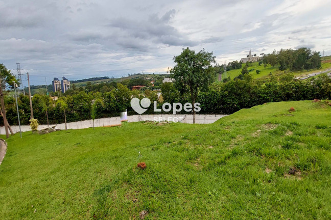 Terreno à Venda, 1.700 m² em Bairro Das Palmeiras - Campinas