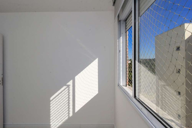 Imagem Apartamento com 2 Quartos à Venda, 58 m² em Vila Nova - Porto Alegre
