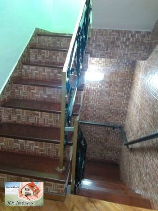 Imagem Casa com 3 Quartos à Venda, 204 m² em Vila Pires - Santo André
