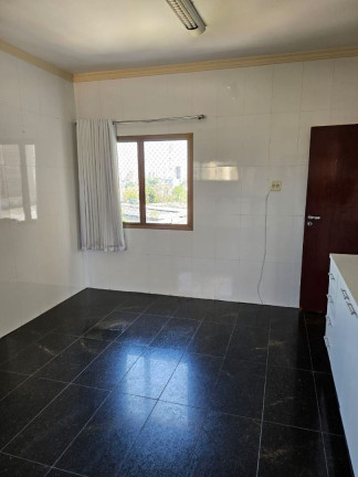 Imagem Apartamento com 4 Quartos à Venda, 286 m² em Bandeirantes - Cuiabá Imagem Apartamento com 4 Quartos à Venda, 286 m² em Bandeirantes - Cuiabá