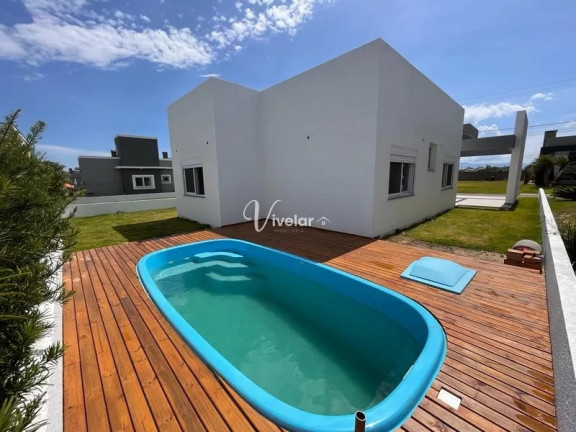 Imagem Casa com 3 Quartos à Venda,  em Arco íris  - Capão Da Canoa