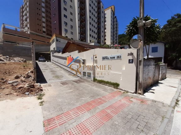 Imagem Imóvel à Venda, 227 m² em Itacorubi - Florianópolis Imagem Imóvel à Venda, 227 m² em Itacorubi - Florianópolis