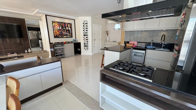 Imagem Apartamento com 3 Quartos à Venda, 122 m² em Meia Praia - Itapema