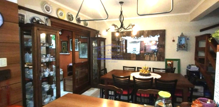 Imagem Casa com 3 Quartos à Venda, 177 m² em Ipanema - Porto Alegre