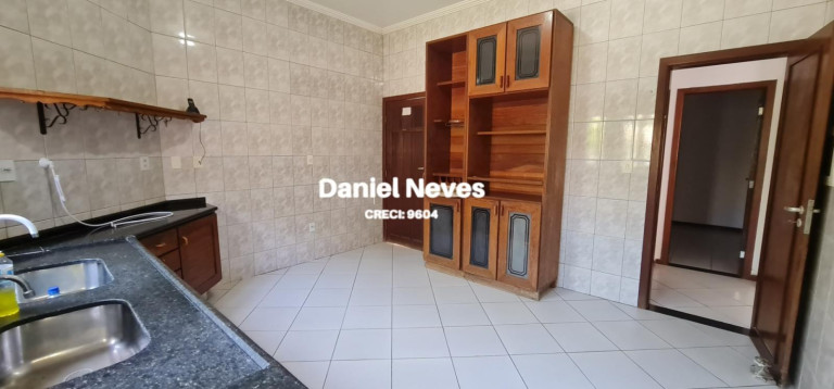 Imagem Casa de Condomínio com 5 Quartos à Venda, 193 m² em Buraquinho - Lauro De Freitas