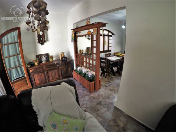 Imagem Casa com 2 Quartos à Venda, 195 m² em Guilhermina - Praia Grande