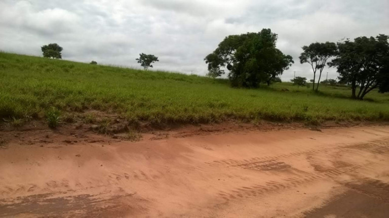 Imagem Terreno à Venda, 450 m² em Paranapanema Imagem Terreno à Venda, 450 m² em Paranapanema