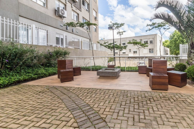 Imagem Imóvel com 3 Quartos à Venda,  em Jardim Carvalho - Porto Alegre
