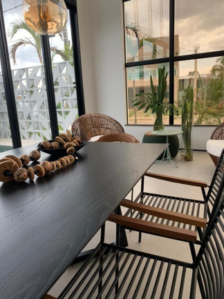 Imagem Casa com 3 Quartos à Venda, 363 m² em Feira De Santana