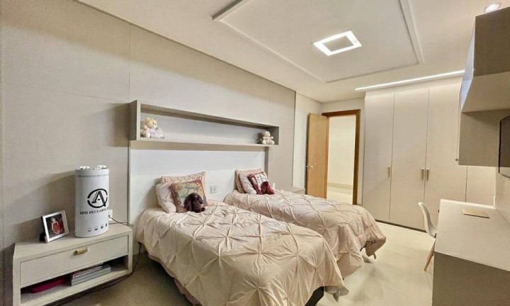Imagem Casa com 4 Quartos à Venda, 840 m² em Residencial Aldeia Do Vale - Goiânia