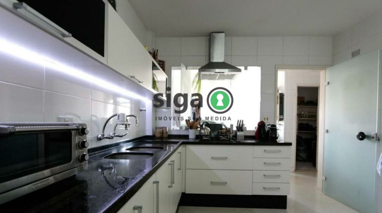Imagem Apartamento com 3 Quartos à Venda, 220 m² em Real Parque - São Paulo Imagem Apartamento com 3 Quartos à Venda, 220 m² em Real Parque - São Paulo