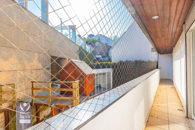 Imagem Casa com 4 Quartos à Venda, 320 m² em Santo Inácio - Curitiba