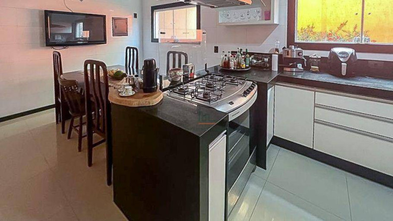 Imagem Casa com 4 Quartos à Venda, 290 m² em Itaipu - Niterói