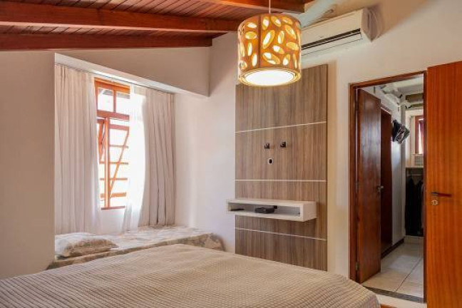 Imagem Casa com 4 Quartos para Alugar, 280 m² em Jurerê Internacional - Florianópolis