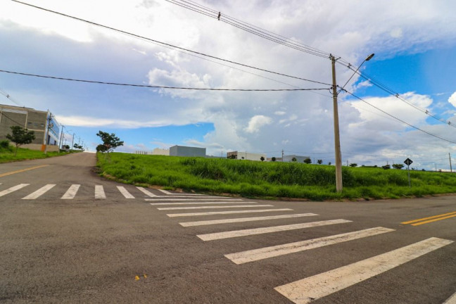 Terreno à Venda, 1.000 m² em Centro Industrial E Tecnológico De Santa Bárbara D'oeste - Santa Bárbara D'oeste