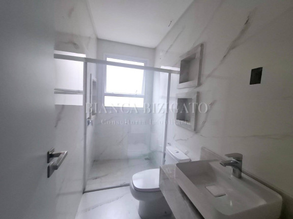 Imagem Casa com 4 Quartos à Venda, 281 m² em Uberaba - Curitiba Imagem Casa com 4 Quartos à Venda, 281 m² em Uberaba - Curitiba
