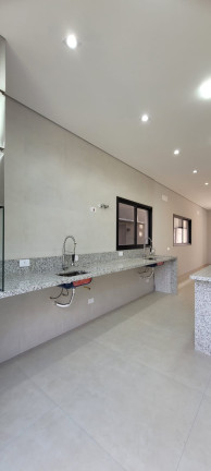 Imagem Sobrado com 3 Quartos à Venda, 120 m² em Villas Do Jaguari - Santana De Parnaíba