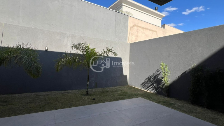 Imagem Casa com 3 Quartos à Venda, 330 m² em Alphaville Campo Grande - Campo Grande Imagem Casa com 3 Quartos à Venda, 330 m² em Alphaville Campo Grande - Campo Grande