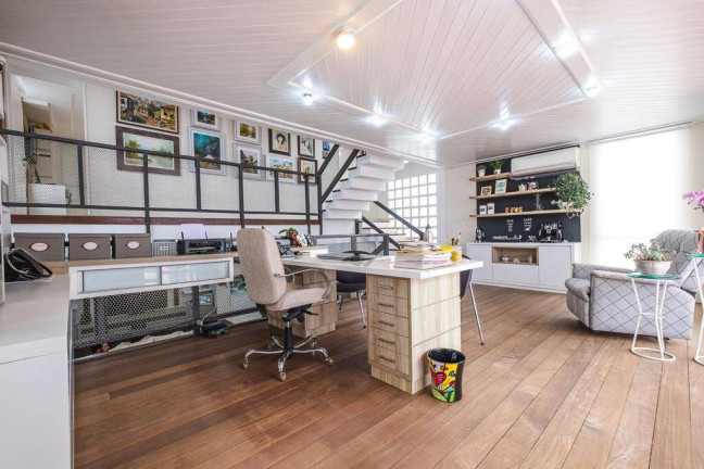 Imagem Casa com 3 Quartos à Venda,  em Agronomica - Florianópolis