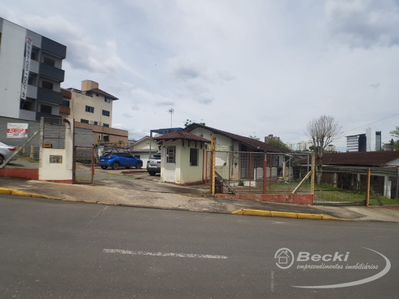 Imóvel à Venda, 100 m² em Saguaçu - Joinville