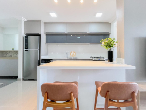 Imagem Imóvel com 2 Quartos à Venda, 74 m² em água Verde - Curitiba Imagem Imóvel com 2 Quartos à Venda, 74 m² em água Verde - Curitiba