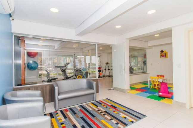 Imagem Imóvel com 3 Quartos à Venda, 102 m² em Menino Deus - Porto Alegre Imagem Imóvel com 3 Quartos à Venda, 102 m² em Menino Deus - Porto Alegre