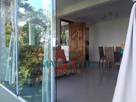 Imagem Casa com 5 Quartos à Venda, 300 m² em Enseada - Ubatuba
