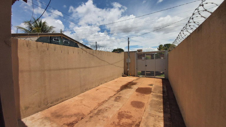 Imagem Casa com 2 Quartos à Venda, 68 m² em Jardim São Conrado - Campo Grande