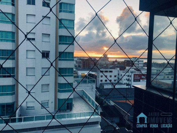 Apartamento com 3 Quartos à Venda, 209 m² em Centro - Tramandaí