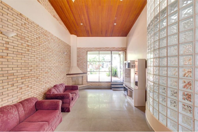Casa com 3 Quartos à Venda,  em Vila Cordeiro - São Paulo