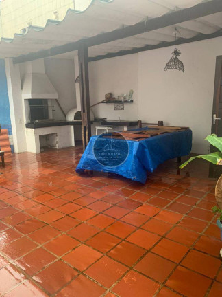 Imagem Casa com 3 Quartos à Venda, 310 m² em Centro - Mongaguá