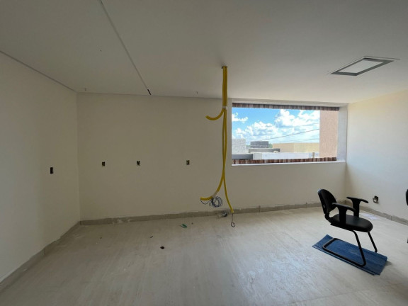 Imagem Sobrado com 4 Quartos à Venda, 315 m² em Jardins Bolonha - Senador Canedo