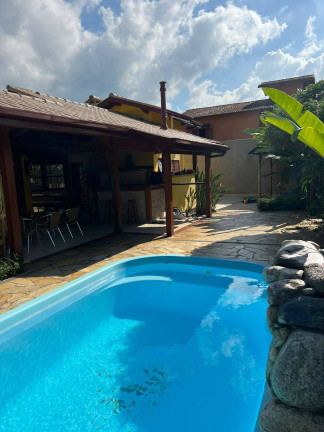 Imagem Casa com 4 Quartos à Venda, 720 m² em Jardim Samambaia - Ubatuba Imagem Casa com 4 Quartos à Venda, 720 m² em Jardim Samambaia - Ubatuba