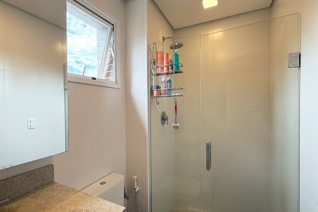 Imagem Imóvel com 3 Quartos à Venda, 104 m² em Petrópolis - Porto Alegre Imagem Imóvel com 3 Quartos à Venda, 104 m² em Petrópolis - Porto Alegre