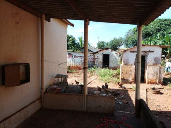 Imagem Casa com 3 Quartos à Venda, 1 m² em Centro - Luís Antônio