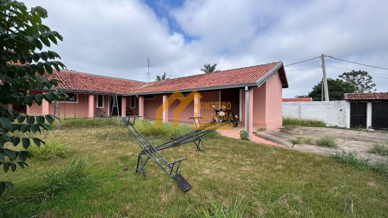 Chácara com 3 Quartos à Venda, 350 m² em Chapadinha - Itapetininga
