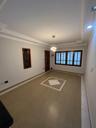 Imagem Casa com 3 Quartos à Venda, 123 m² em Maracanã - Praia Grande Imagem Casa com 3 Quartos à Venda, 123 m² em Maracanã - Praia Grande