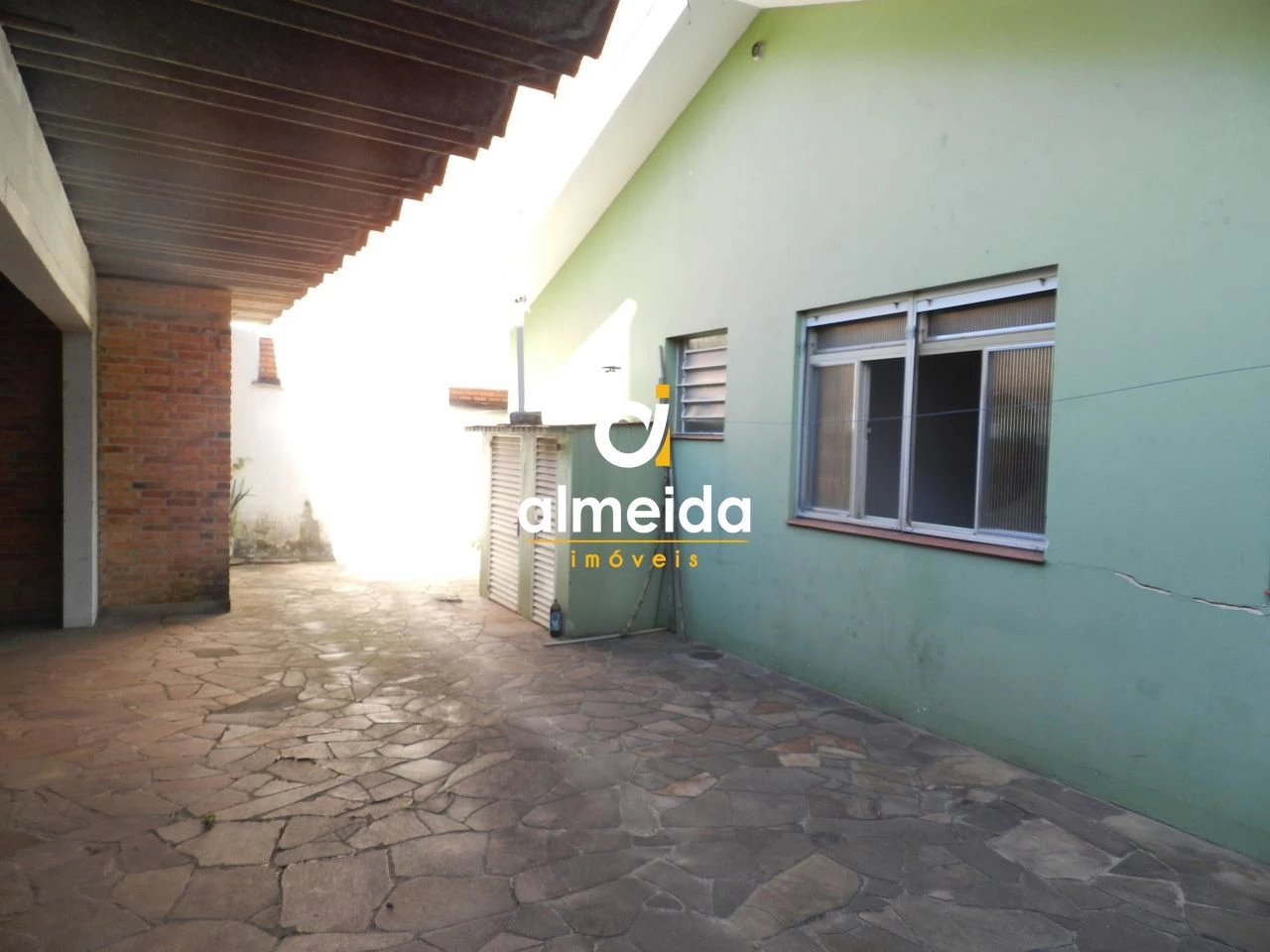 Imagem Casa com 3 Quartos à Venda, 199 m² em Centro - Santa Maria Imagem Casa com 3 Quartos à Venda, 199 m² em Centro - Santa Maria