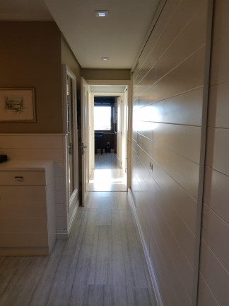 Imagem Apartamento com 3 Quartos à Venda, 143 m² em Três Figueiras - Porto Alegre