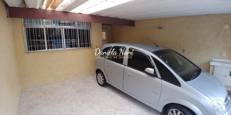 Sobrado com 3 Quartos à Venda, 164 m² em Paulicéia