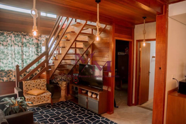 Imagem Sobrado com 4 Quartos à Venda, 360 m² em Distrito Bom Jesus - Matozinhos