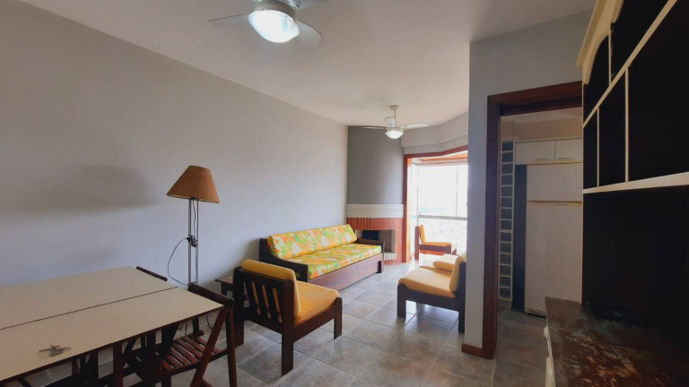 Imagem Apartamento com 2 Quartos à Venda, 91 m² em Centro - Capão Da Canoa