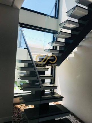 Imagem Casa com 3 Quartos à Venda, 135 m² em Flórida - Praia Grande Imagem Casa com 3 Quartos à Venda, 135 m² em Flórida - Praia Grande