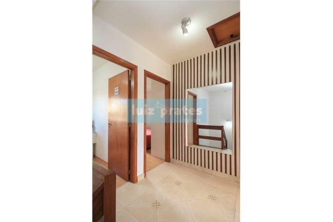 Imagem Casa com 3 Quartos à Venda, 140 m² em Hípica - Porto Alegre