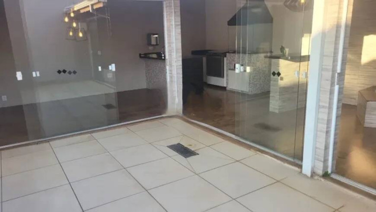 Imagem Imóvel com 3 Quartos à Venda, 1.500.000 m² em São Paulo - Jundiaí Imagem Imóvel com 3 Quartos à Venda, 1.500.000 m² em São Paulo - Jundiaí