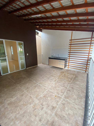Casa com 2 Quartos à Venda,  em Jardim Itália - Várzea Paulista